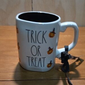Rae Dunn Trick or Treat Mug